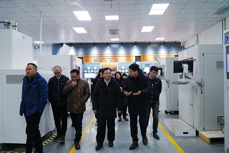 廣州市荔灣區(qū)區(qū)長(zhǎng)譚明鶴、廣州工控副總經(jīng)理張勁泉一行蒞臨上海毅速考察交流